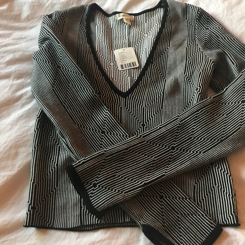 New with tags Urban Outfitters print crop top S