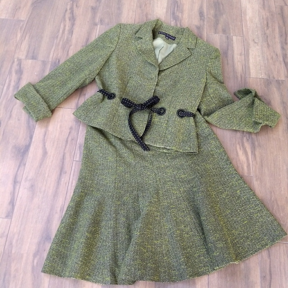 Petite Nipon Boutique Petite Suit, 6P