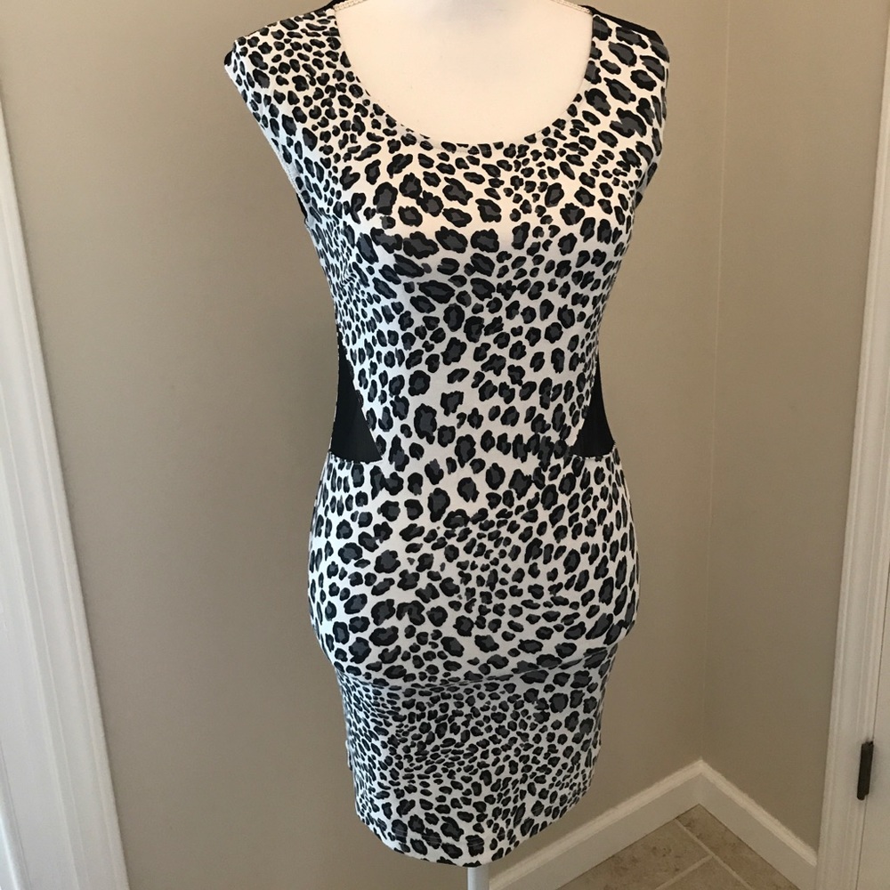 FOREVER 21 black and gray cheetah body con dress