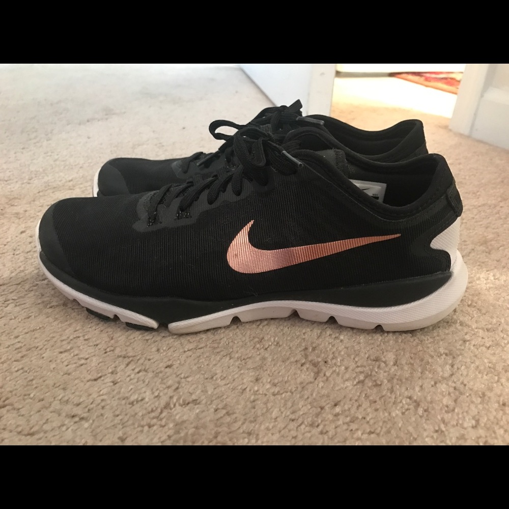 Black Nike Flex Supreme Tr 4