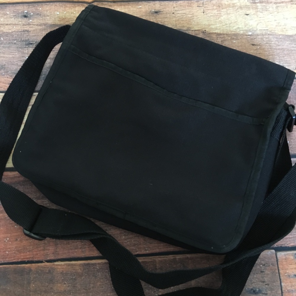 Echo Messenger Bag - image 3