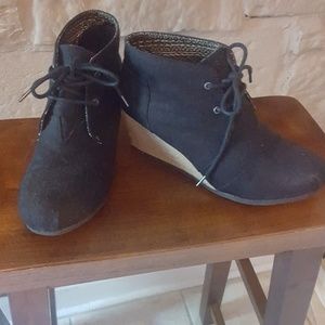 Like new Bobs wedges