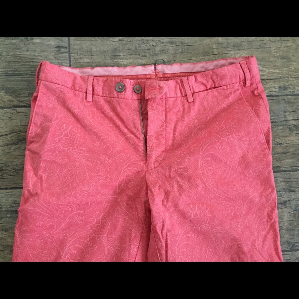 Chinos