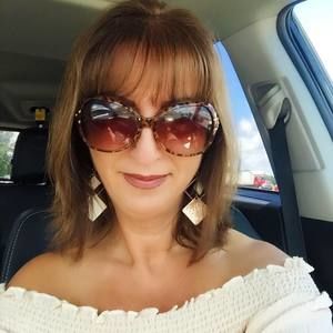 Meet your Posher, Alketa