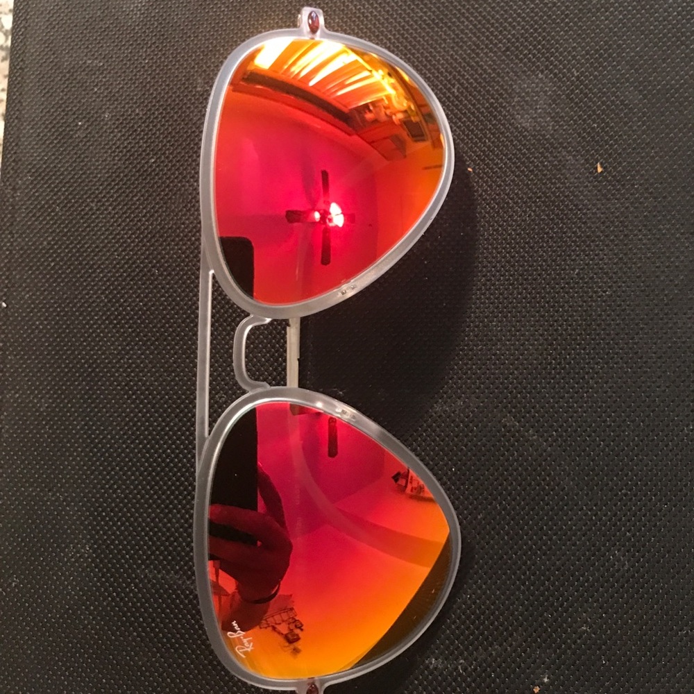 Brand New Ray Ban RB4211 Sunglasses