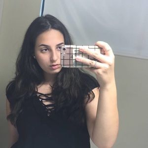 Meet your Posher, Julia