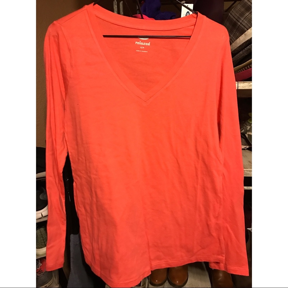 Relaxed V neck Tee