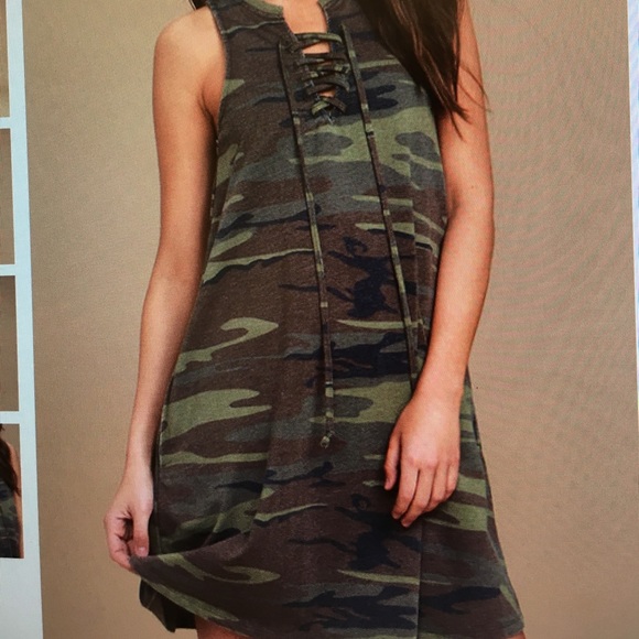 Lulus Dresses & Skirts - Tied up camo dress