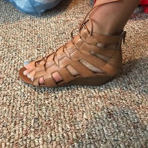 Lace up Steve Madden sandals