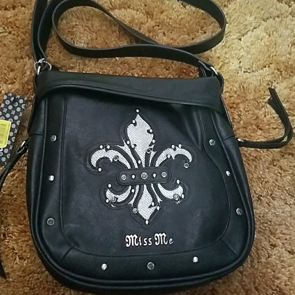 Nwt miss me crossbody