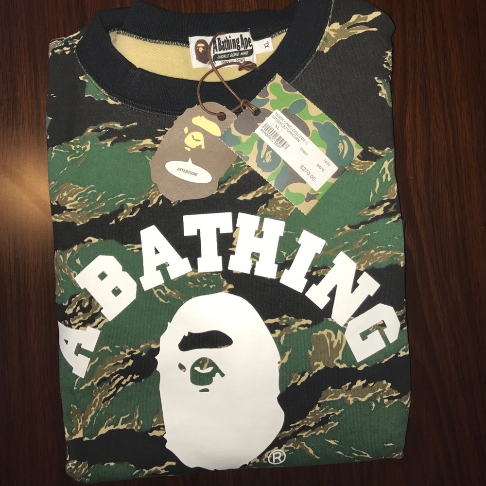 100% authentic A Bathing Ape NWT sweater