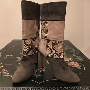 Suede and snakeskin grey tall boots, Sz 40