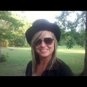 Meet your Posher, Rhonda