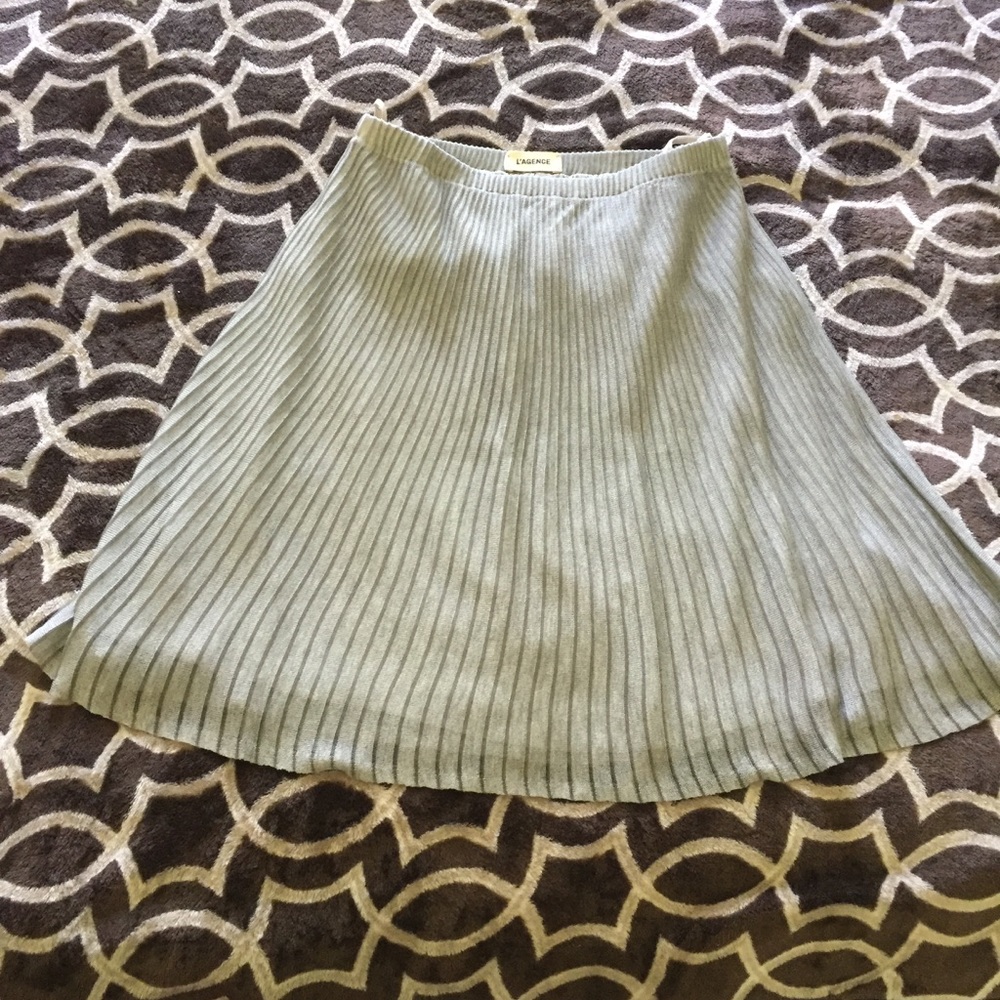 Grey L'Agence pleated skirt