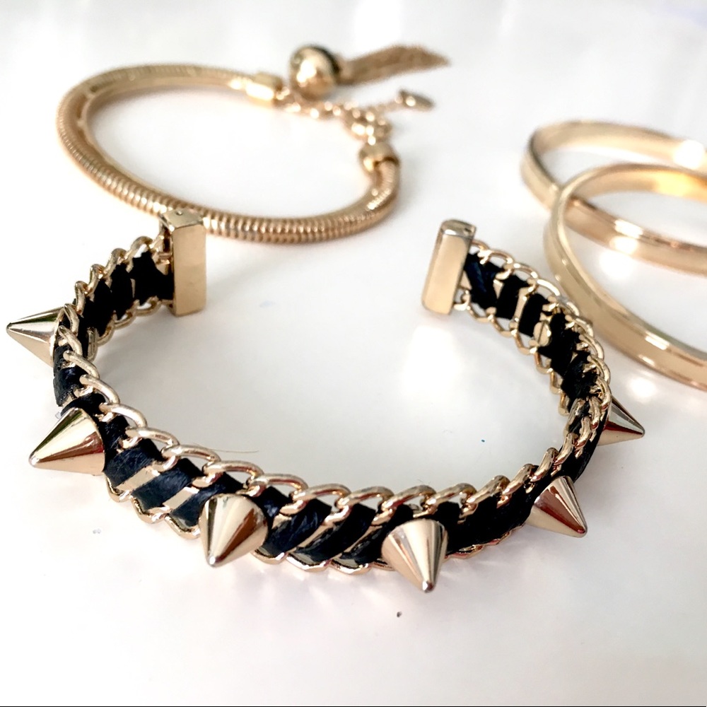 💸💎BUNDLE NEW BCBG & VS Black and Gold Bracelets