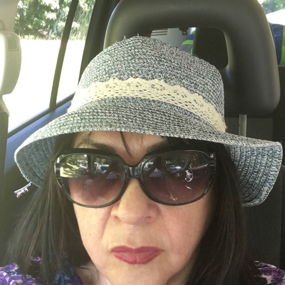 Meet your Posher, Carmen