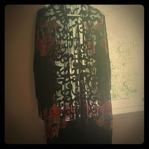 Betsy Johnson rose fring kimono