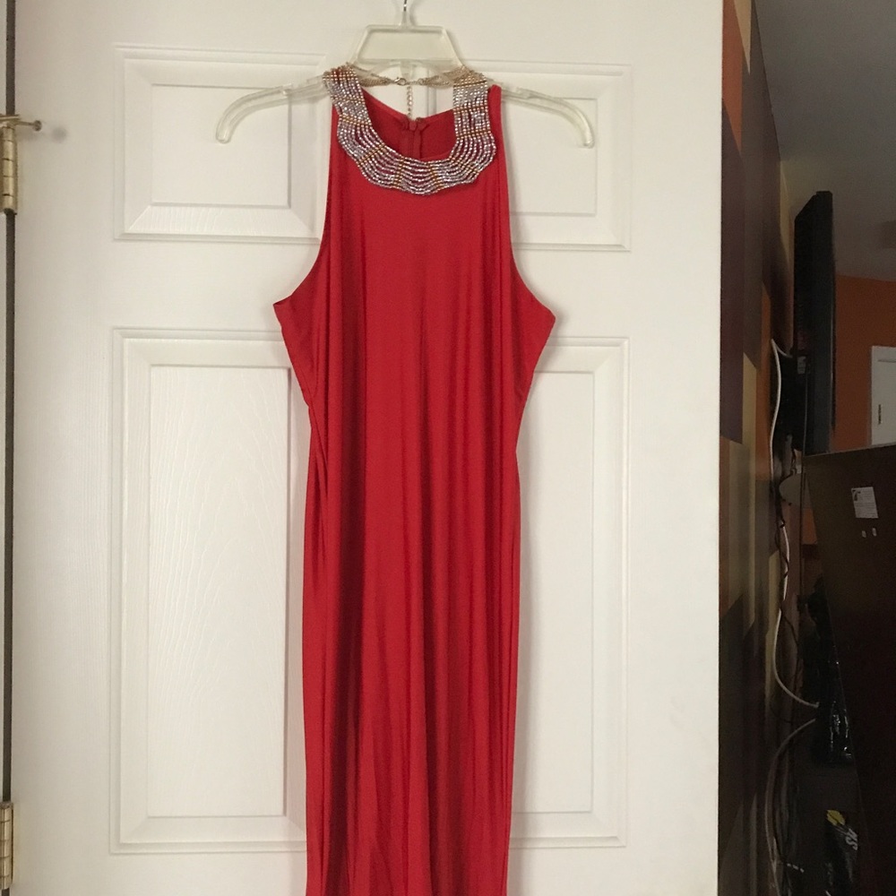 Evening/Prom/Formal Wear Gown