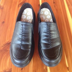 NWOT Comfort Loafers