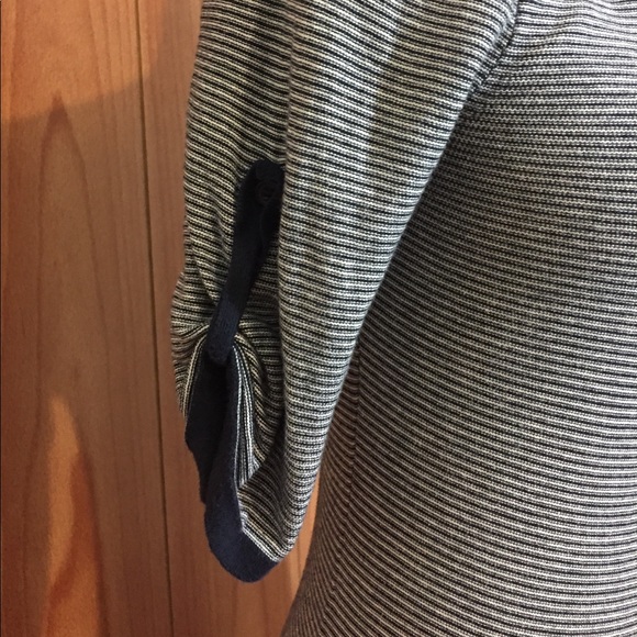 Gap XS Blouse - Picture 3 of 3