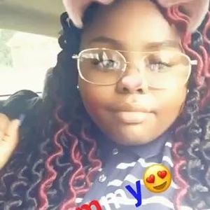 Meet your Posher, Shakira