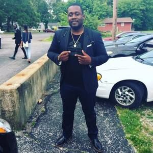 Meet your Posher, Phillip