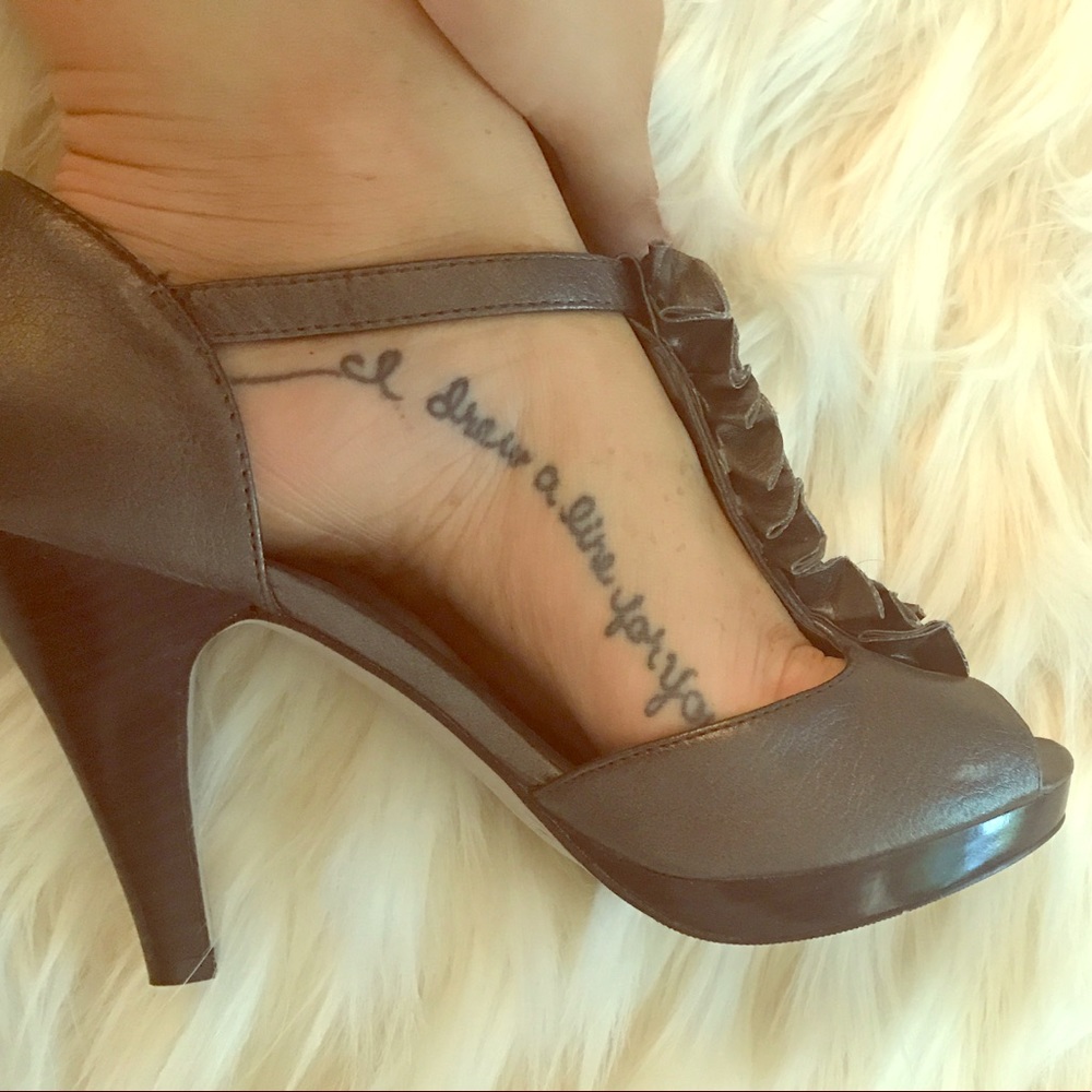 Size 8 Steve madden flapper girl heels