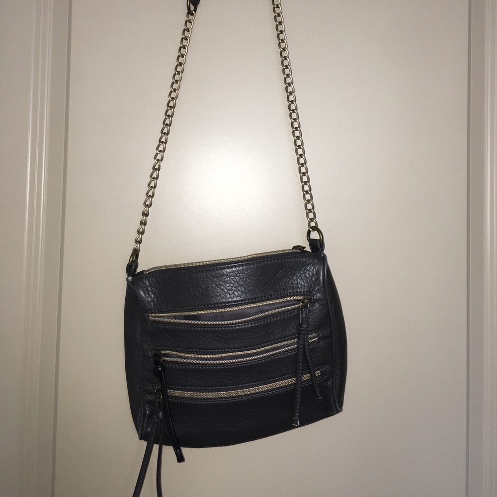 4 Zipper purse