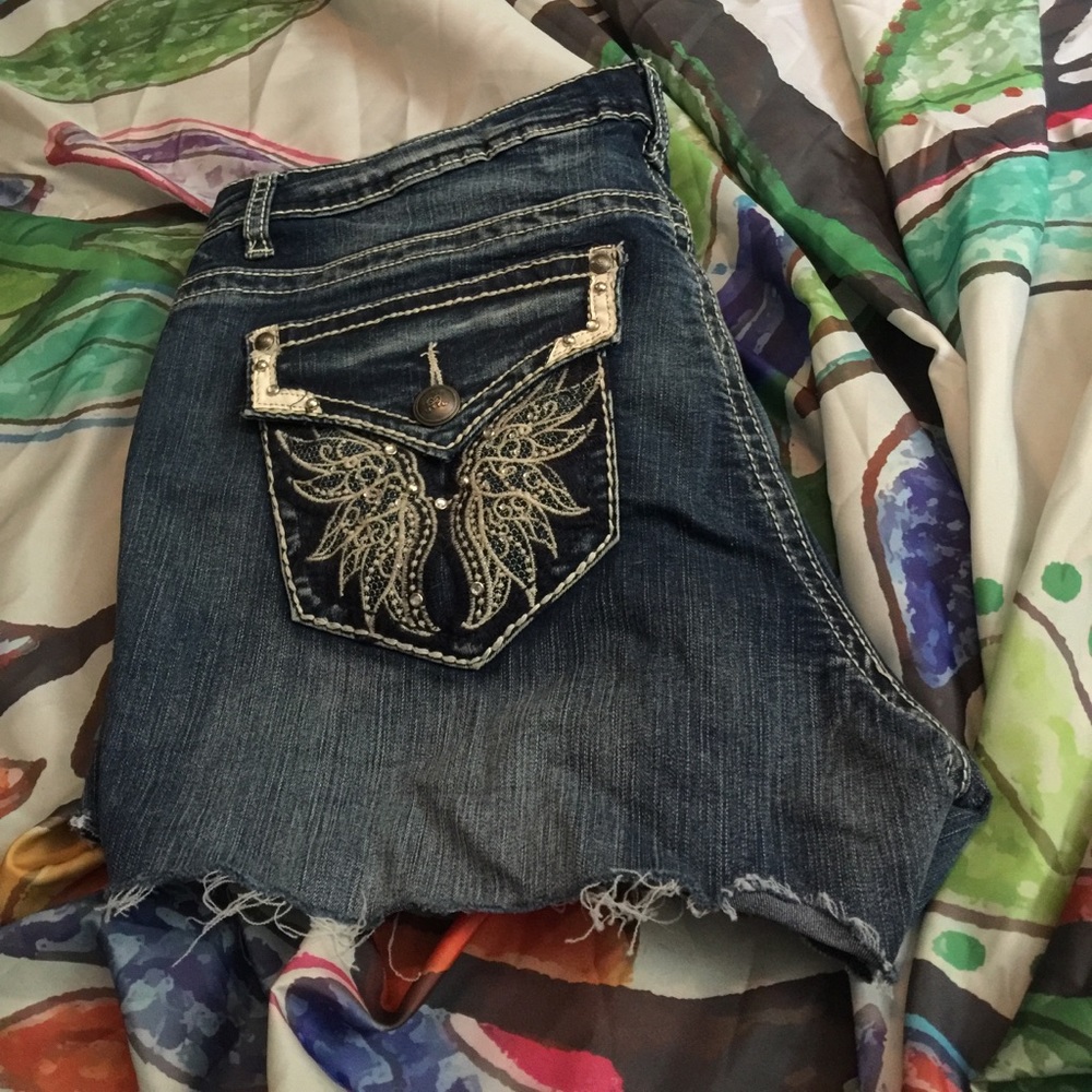 Cut off jean shorts