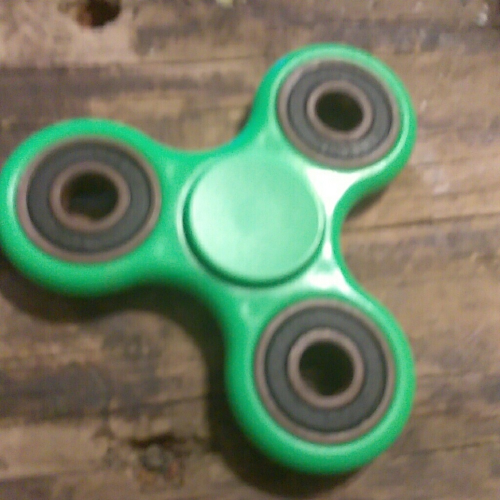 Fidget spinner