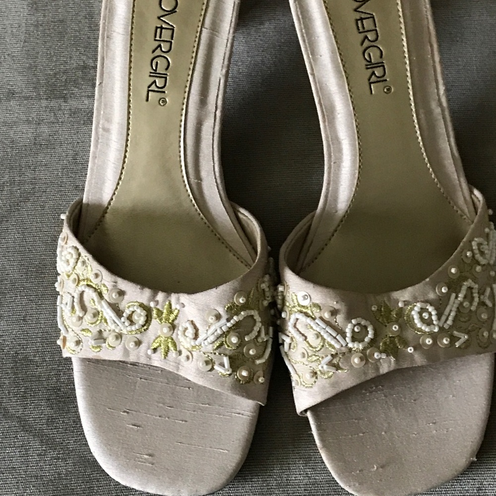 Covergirl Slide in Heels