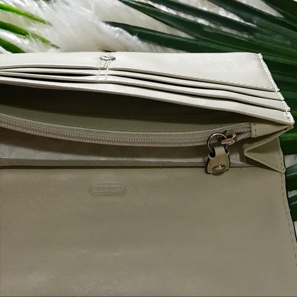 Coach Navy White Zipped Continental Wallet - Picture 5 of 5