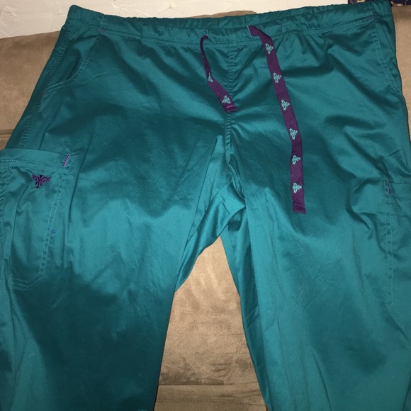 Med couture Pants - Med couture woman's scrubs bnwot XL