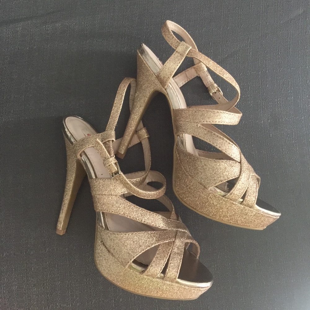 Olseboye strappy gold glitter platform heels sz7m