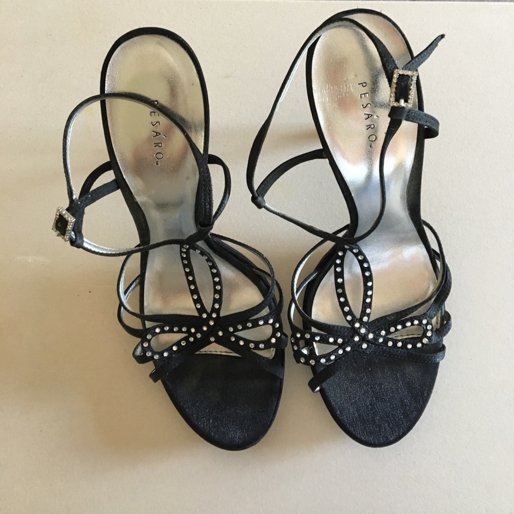 Rhinestone "bow shaped" Heels
