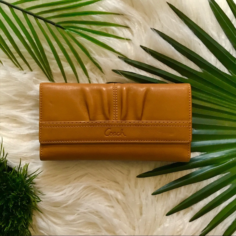 Coach Multifunction Checkbook Continental Wallet