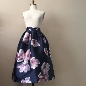 Chicwish navy floral tea length skirt size s