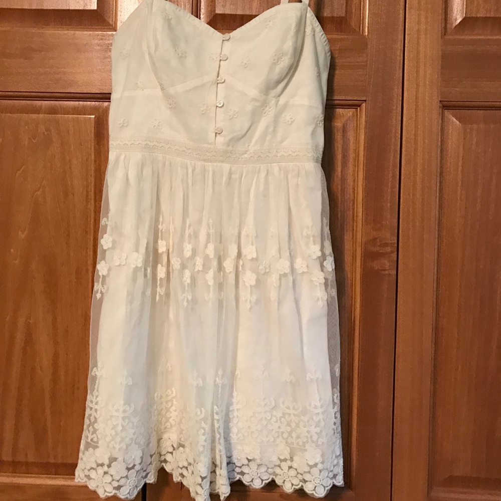 American Eagle Lace Dress
