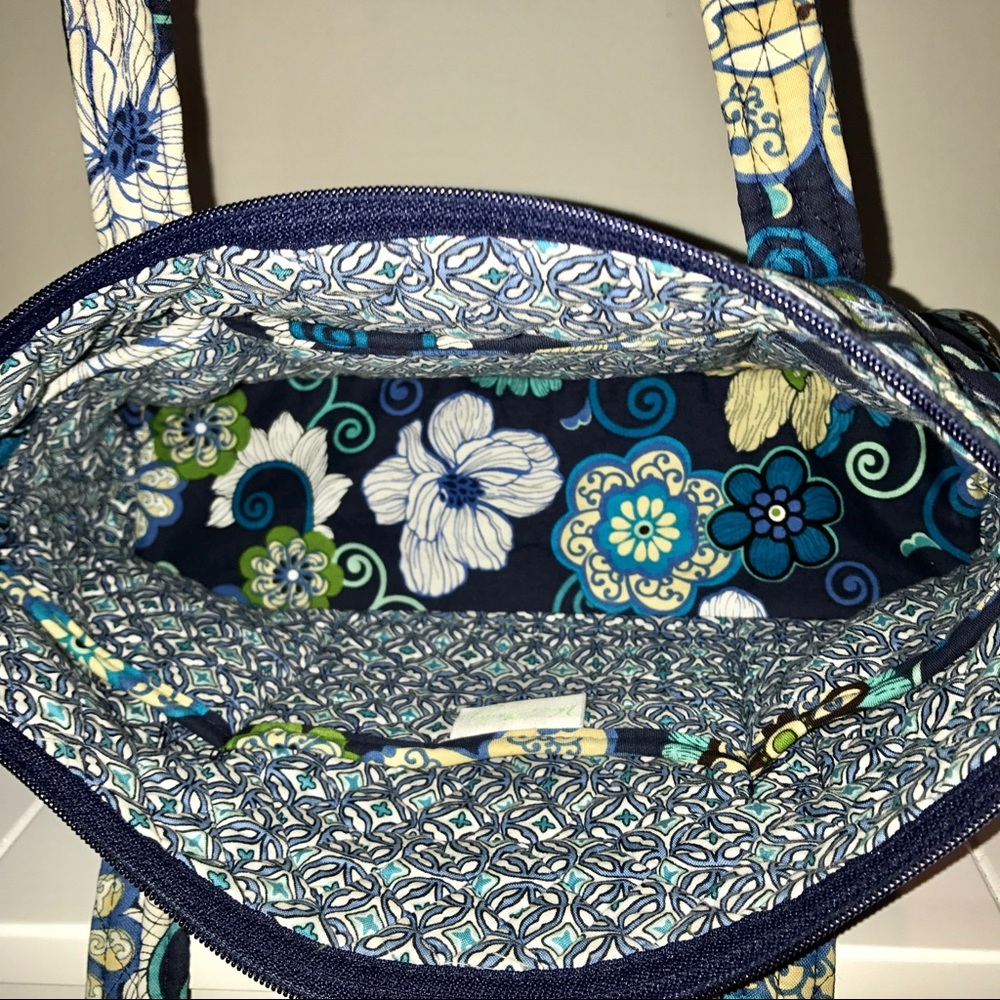 Vera Bradley Mod Floral Blue Betsy Purse - Picture 4 of 5