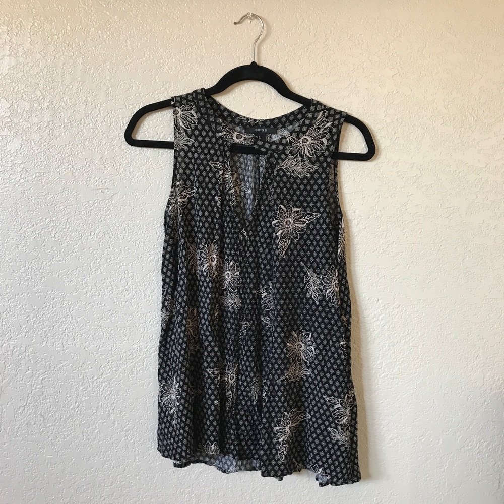 forever 21 top. size small. euc. $10.