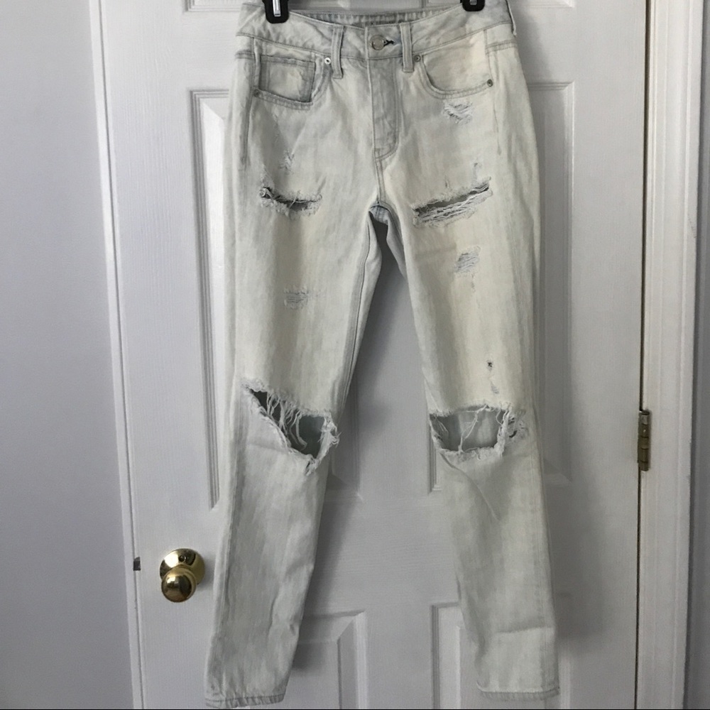 American eagle boyfriend jean