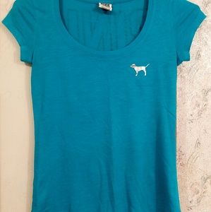 SOLD ON MERVictoria's Secret PINK Bling T-Shirt✨👚