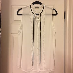 NWT Ruffle sleeveless top with velvet tie.
