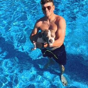 Meet your Posher, Tyler