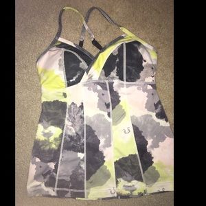 Lululemon top