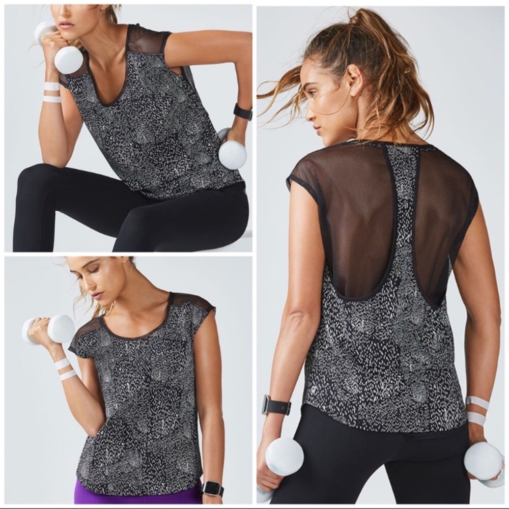 Fabletic's black and white with mesh back. Size XL