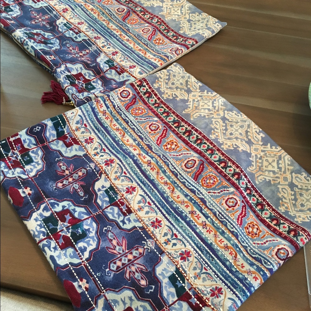 Risa pillows set of 2