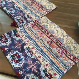 Risa pillows set of 2