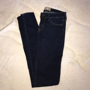 Hollister super skinny 00R jeans dark wash