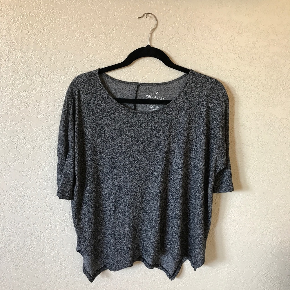 aw soft tee. size x-small. euc. $10.